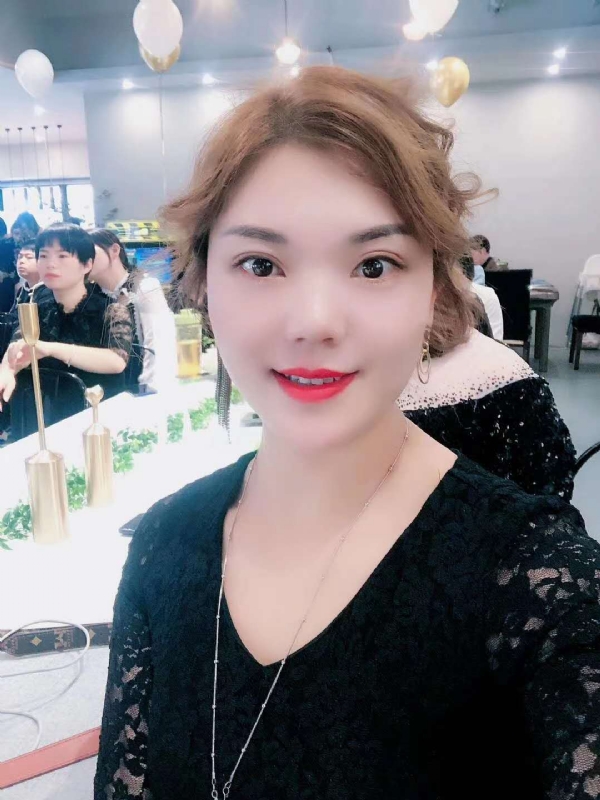 CY的第三张照片--孝感相亲服务中心