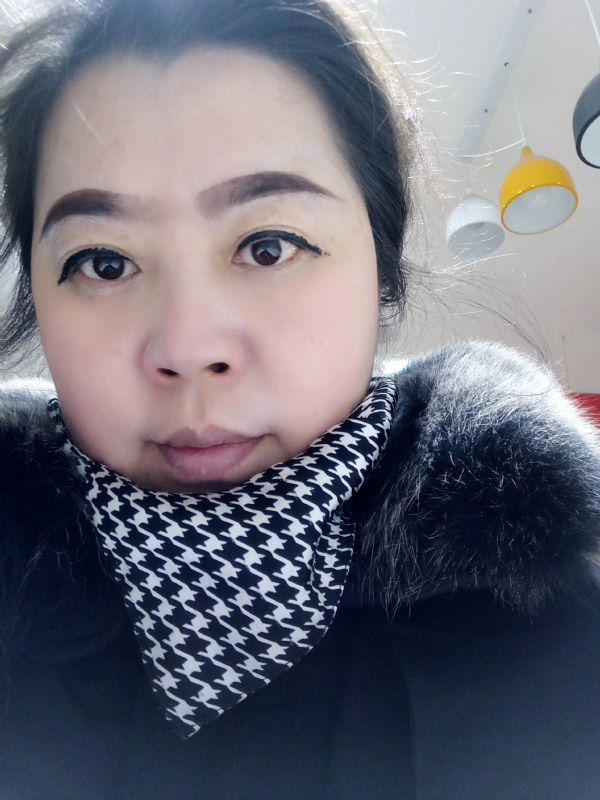 余猪猪的第一张照片--孝感相亲服务中心