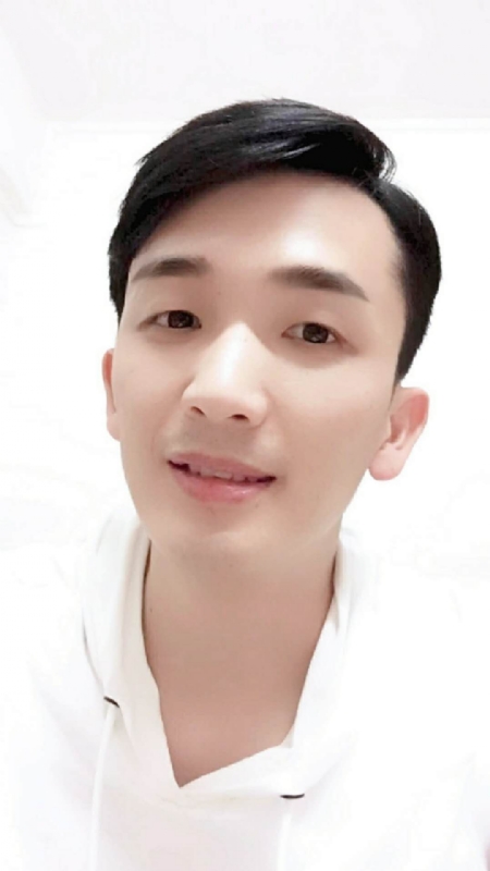 小锕方的第一张照片--孝感相亲服务中心
