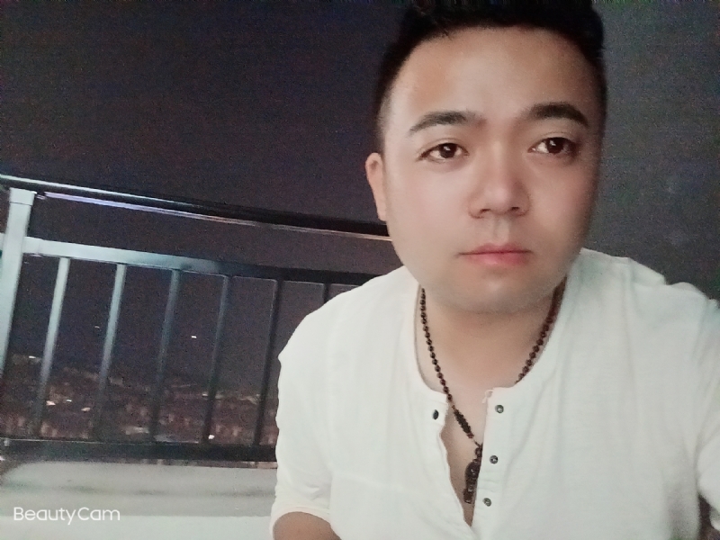 可么嗯哼的第一张照片--孝感相亲服务中心