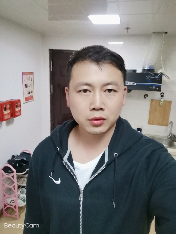 暖暖的风的第一张照片--孝感相亲服务中心