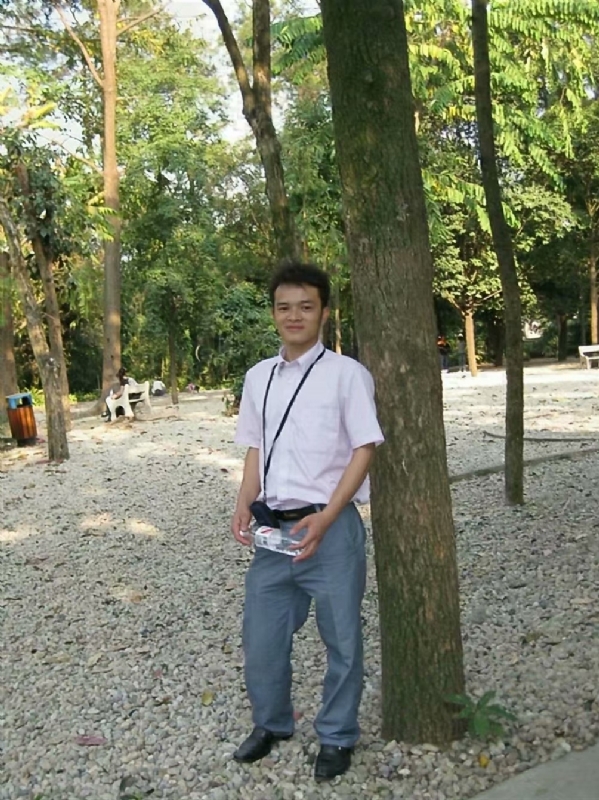 雨浓的第二张照片--孝感相亲服务中心
