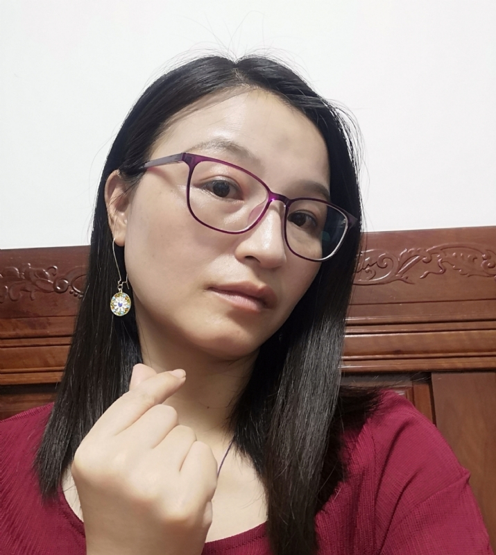 妹叮的第一张照片--孝感相亲服务中心