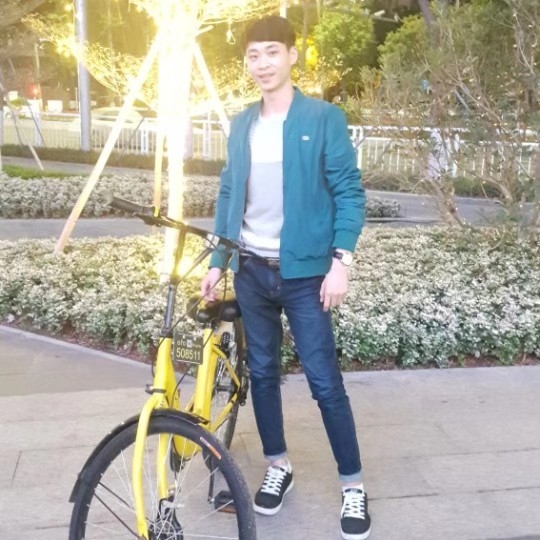 李伟的第一张照片--孝感相亲服务中心