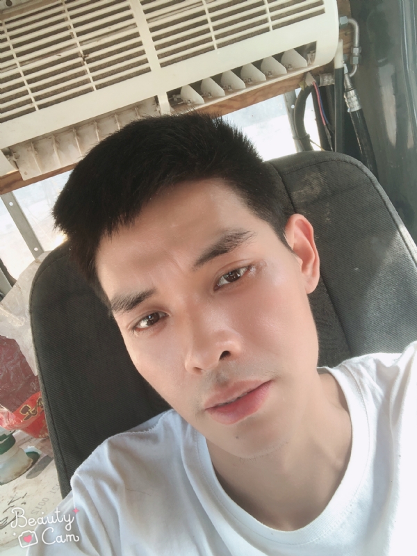 小董的第一张照片--孝感相亲服务中心