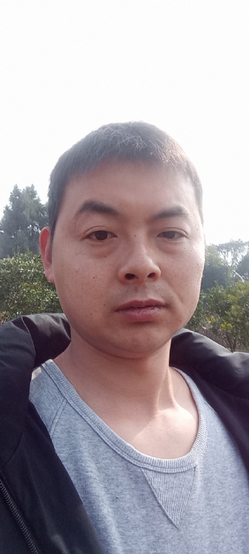 亲亲抱抱我爱你的第一张照片--孝感相亲服务中心