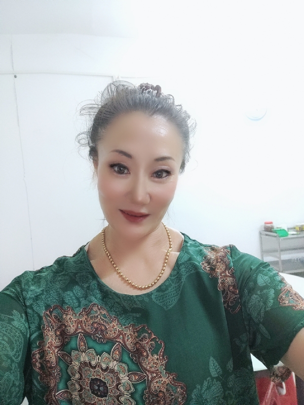 燕子的第二张照片--孝感相亲服务中心