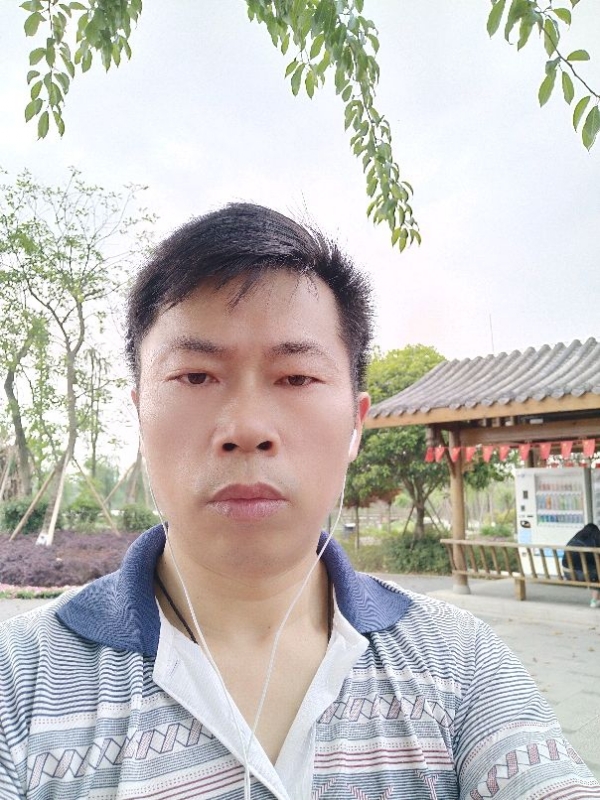 一个人的孤单的第一张照片--孝感相亲服务中心