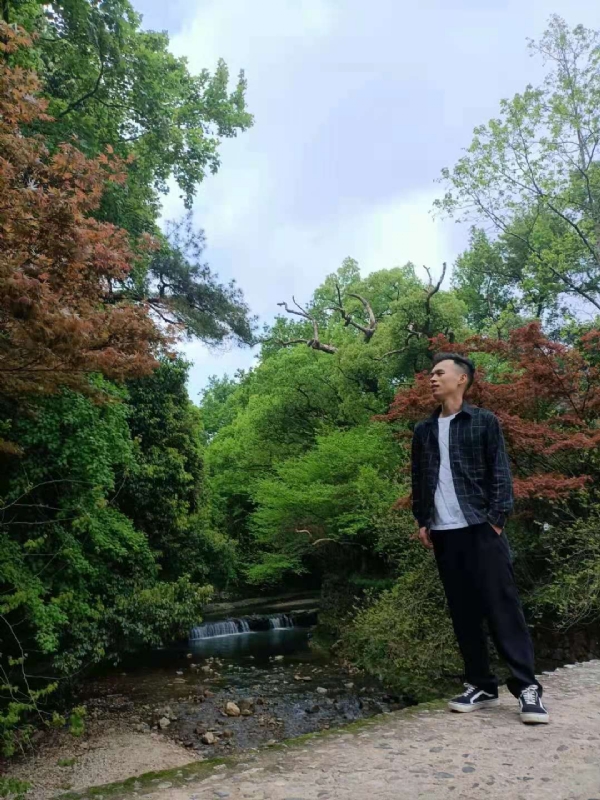 小白的第一张照片--孝感相亲服务中心