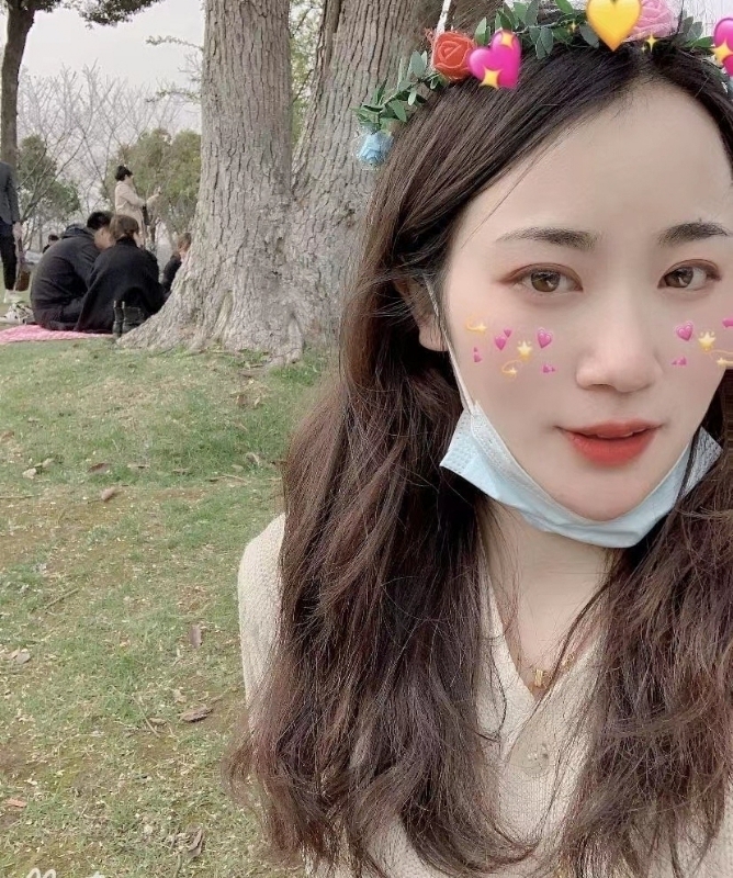 小花的第一张照片--孝感相亲服务中心