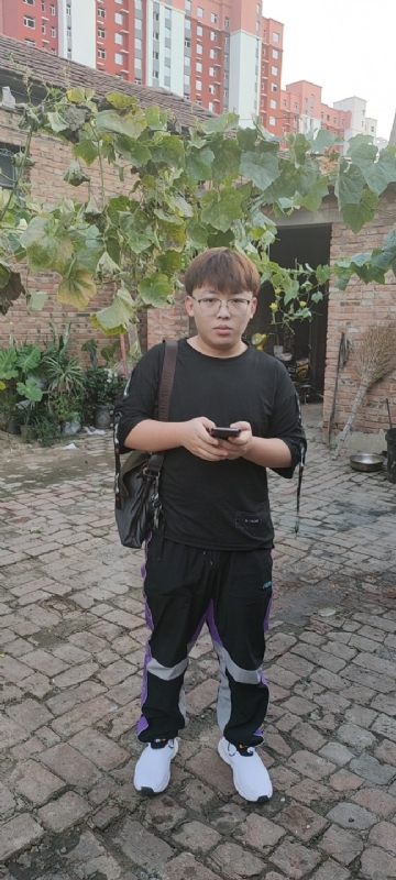 辛禹的第二张照片--孝感相亲服务中心