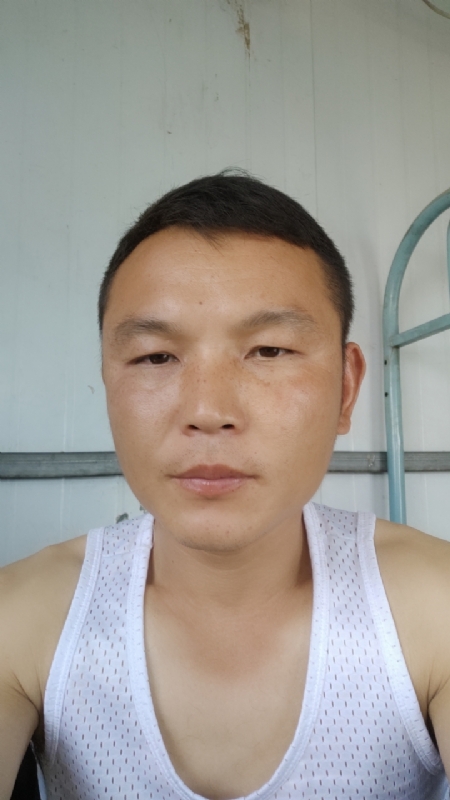 善良的人的第一张照片--孝感相亲服务中心
