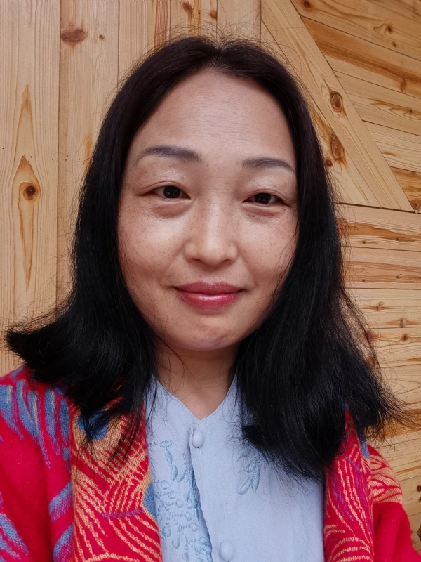 天山雪莲的第一张照片--孝感相亲服务中心