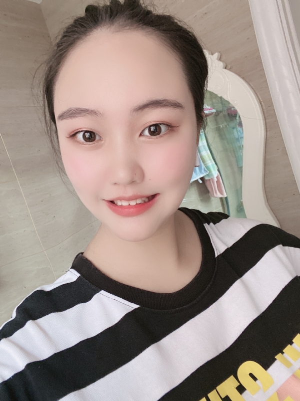 灵儿的第二张照片--孝感相亲服务中心