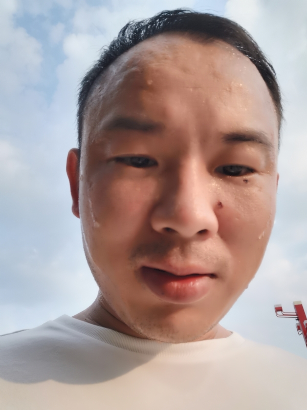 唐老鸭的第一张照片--孝感相亲服务中心