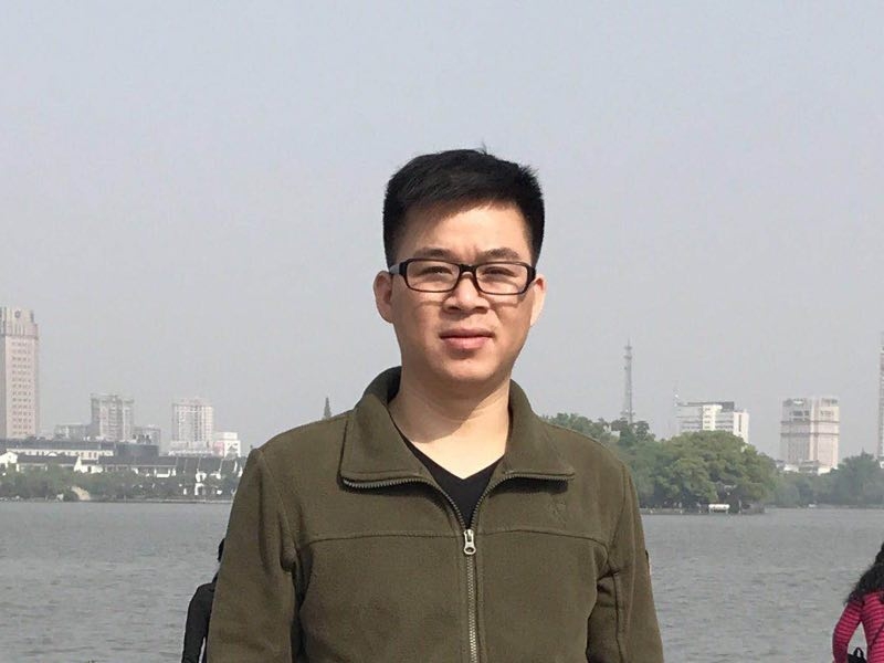 孔雀鱼的第一张照片--孝感相亲服务中心