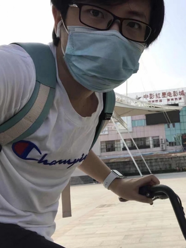 丁先生的第二张照片--孝感相亲服务中心