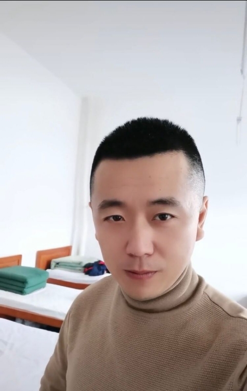 随风的第二张照片--孝感相亲服务中心