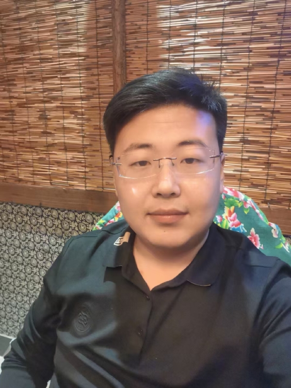 刘先生的第一张照片--孝感相亲服务中心