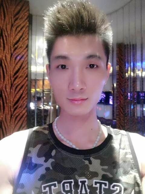人生如戏的第一张照片--孝感相亲服务中心