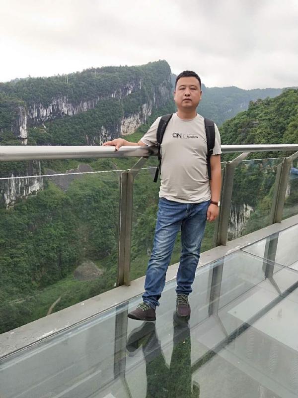 天使的第一张照片--孝感相亲服务中心