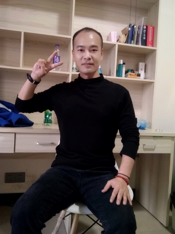 熊大与熊二的第一张照片--孝感相亲服务中心