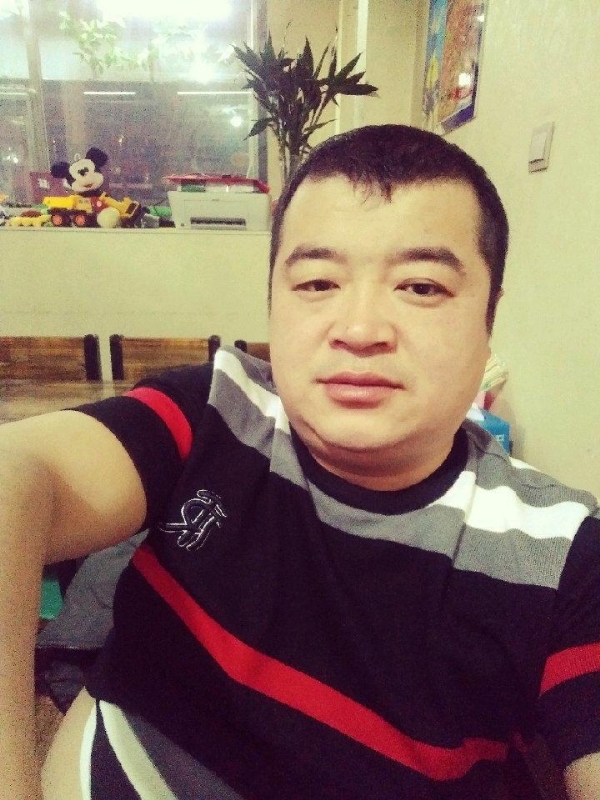 老实人的第一张照片--孝感相亲服务中心