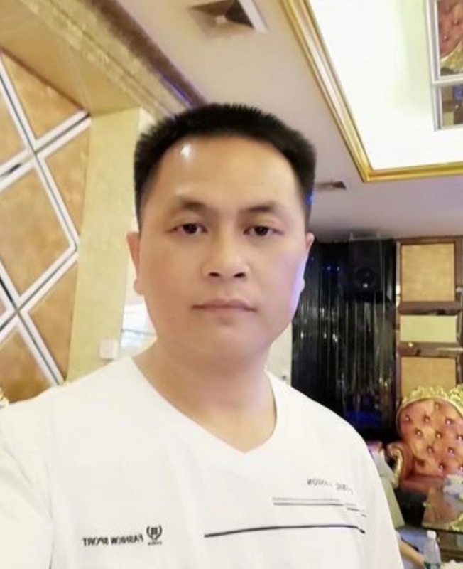 小梁的第一张照片--孝感相亲服务中心