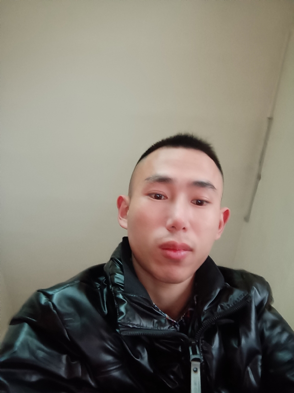 阿浩的第一张照片--孝感相亲服务中心