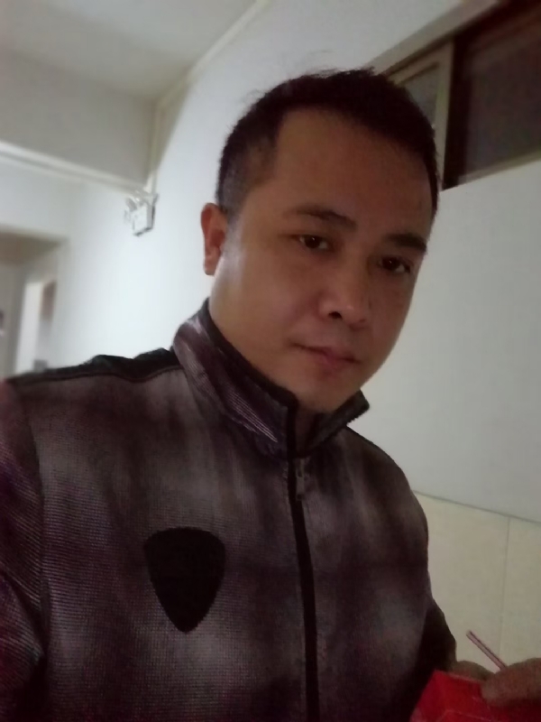 礼哥的第一张照片--孝感相亲服务中心