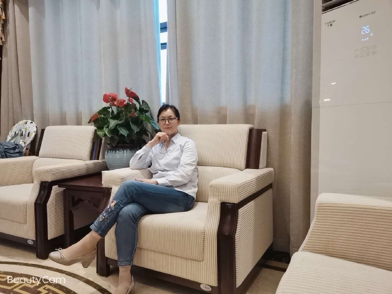 秋水伊人的第一张照片--孝感相亲服务中心