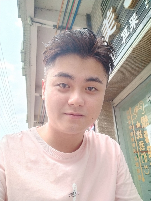 李健诚的第一张照片--孝感相亲服务中心