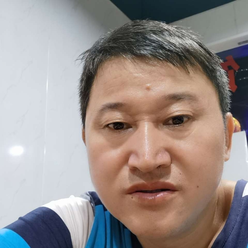 宏宏的第一张照片--孝感相亲服务中心