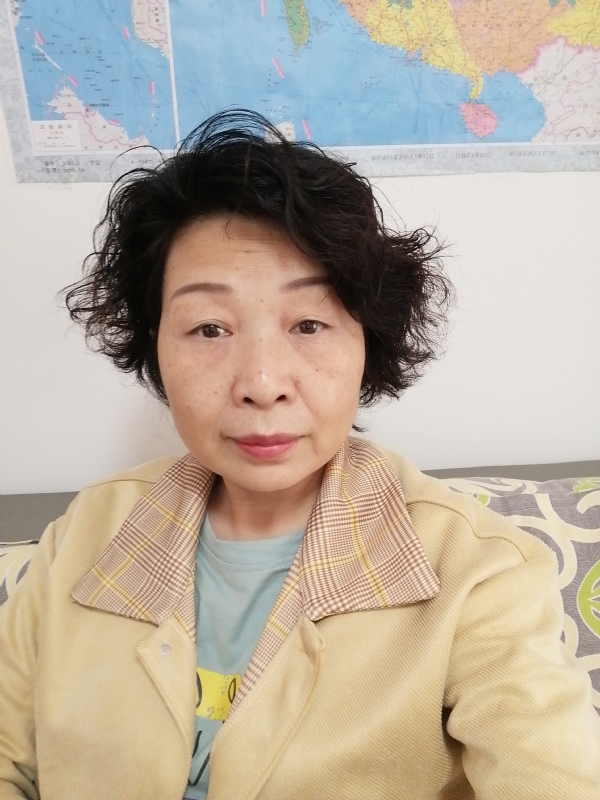 香水百合的第一张照片--孝感相亲服务中心