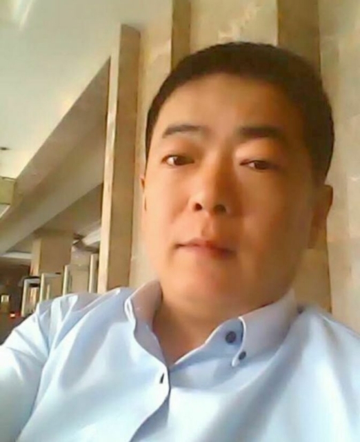 落叶随风的第一张照片--孝感相亲服务中心