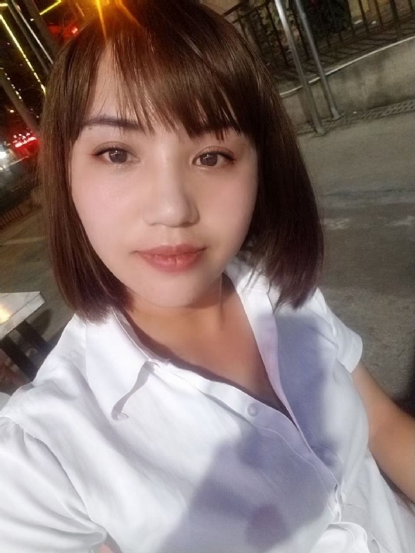 CC的第二张照片--孝感相亲服务中心