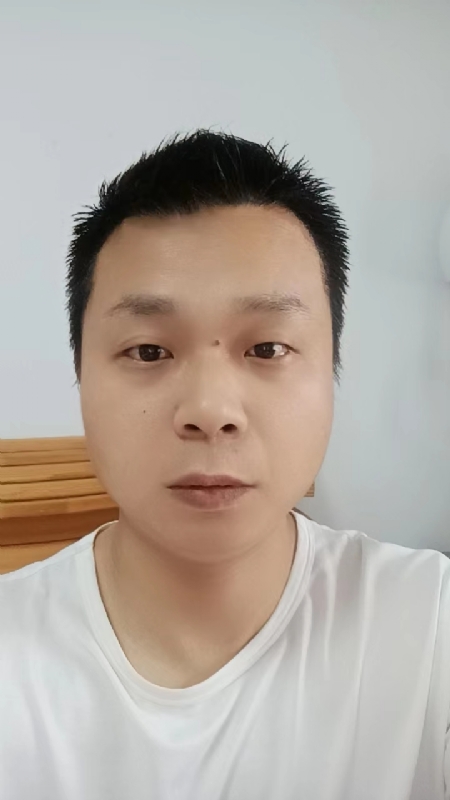 阳光的第一张照片--孝感相亲服务中心