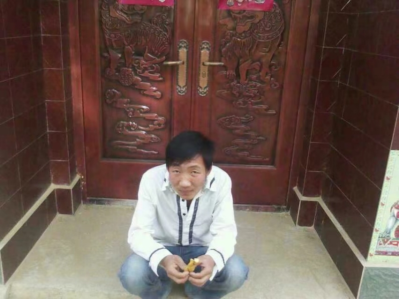 潘先生的第一张照片--孝感相亲服务中心