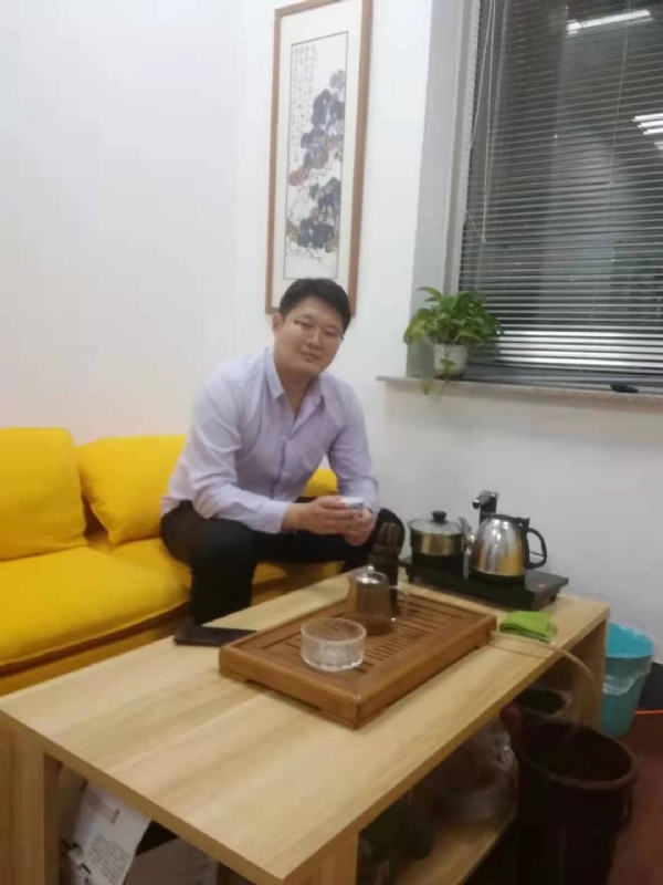阳光的第一张照片--孝感相亲服务中心