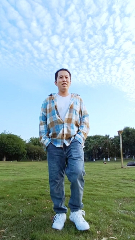 曹先生的第一张照片--孝感相亲服务中心