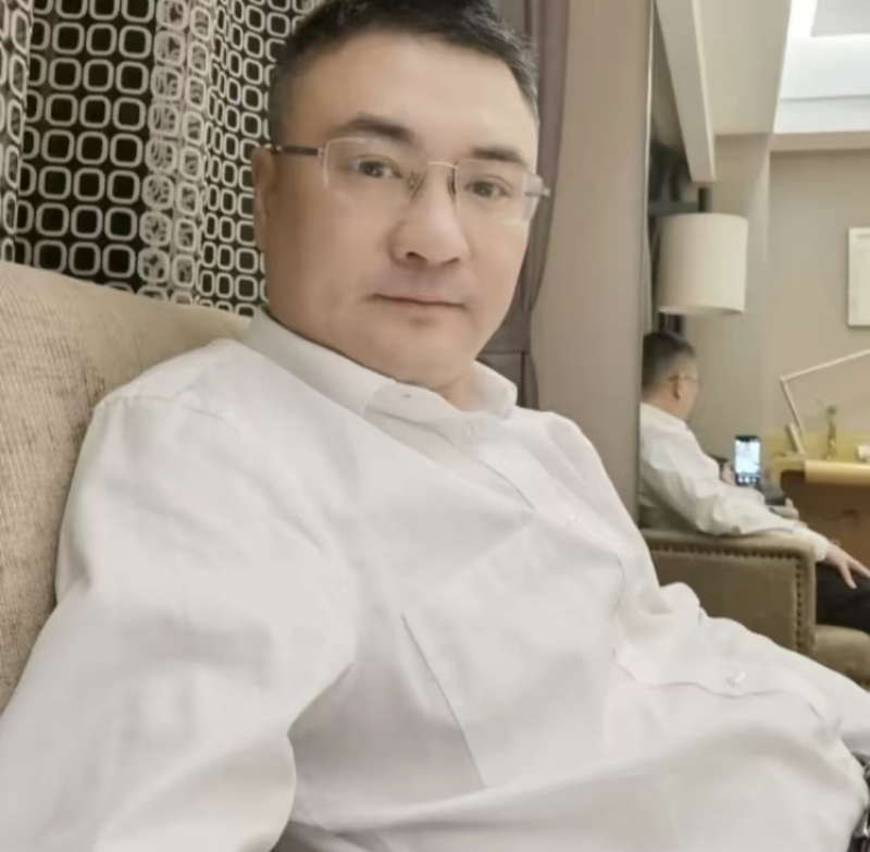 追逐的第二张照片--孝感相亲服务中心