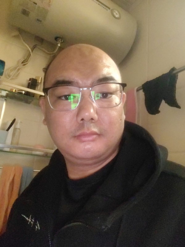 小胖子的第一张照片--孝感相亲服务中心