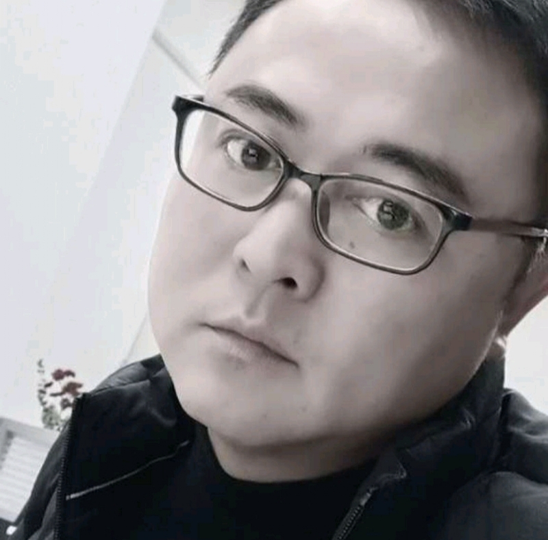 小石头的第一张照片--孝感相亲服务中心