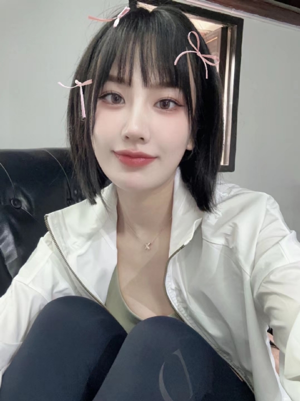 Alma的第一张照片--孝感相亲服务中心