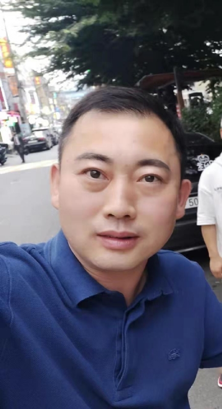 李龙的第一张照片--孝感相亲服务中心