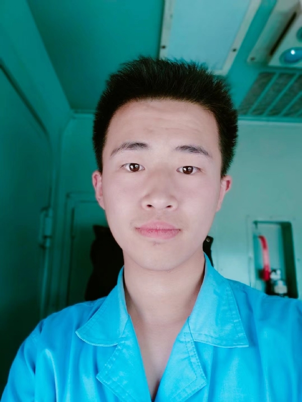 生而为人的第一张照片--孝感相亲服务中心