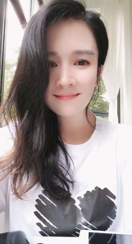 晨曦的第一张照片--孝感相亲服务中心