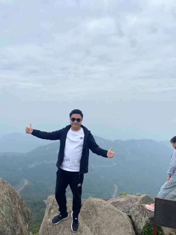 kinlee的第一张照片--孝感相亲服务中心
