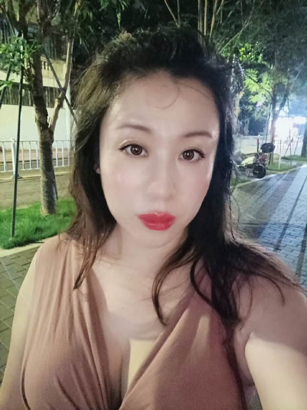 叶子青青的第一张照片--孝感相亲服务中心