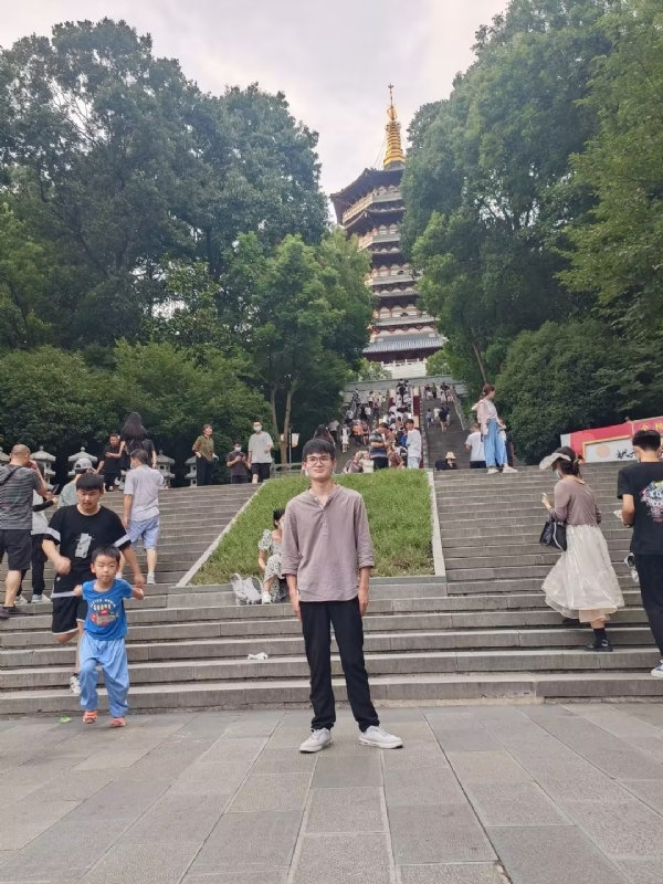 阳光男孩的第五张照片--孝感相亲服务中心